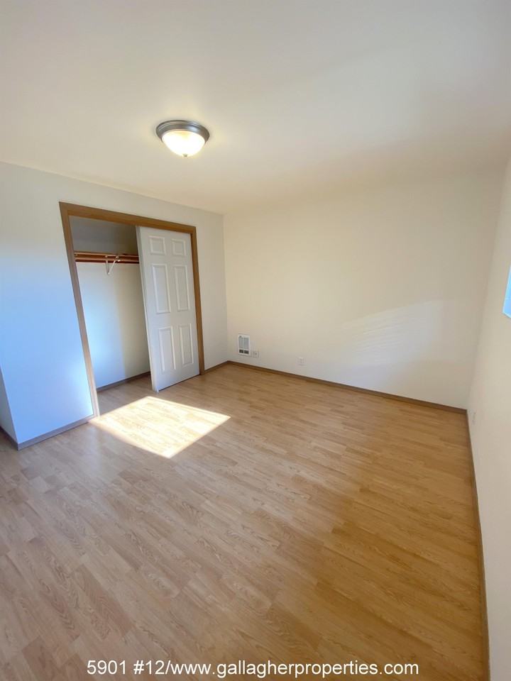 5901 - Photo 7 of 23