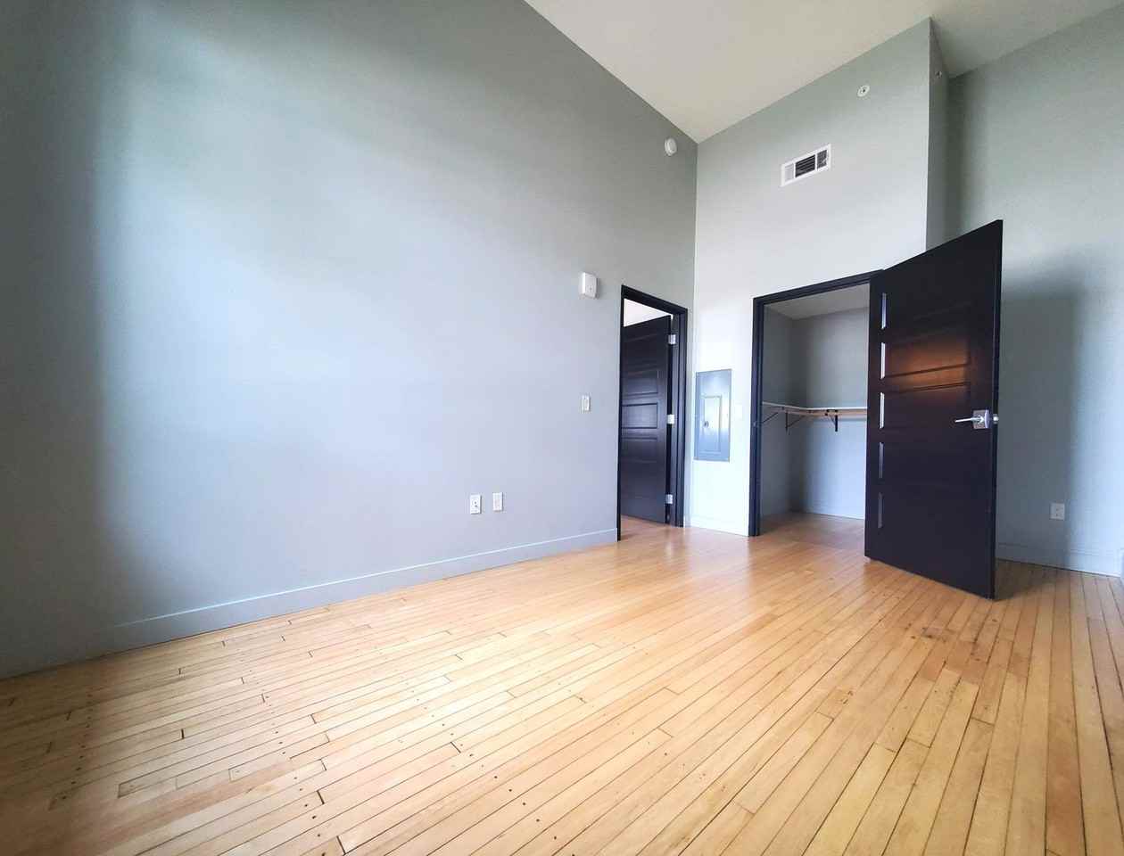 Whitney School Lofts - Photo 6 of 17