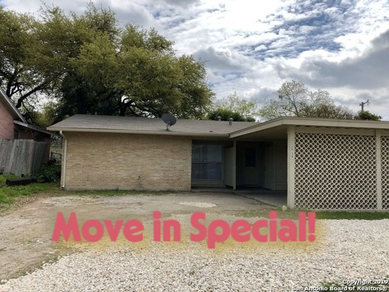 2738 Nacogdoches Road