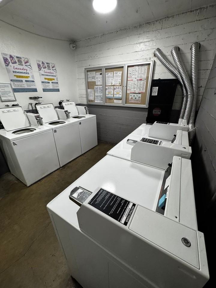 5434 Sierra Vista Ave - Photo 3 of 11