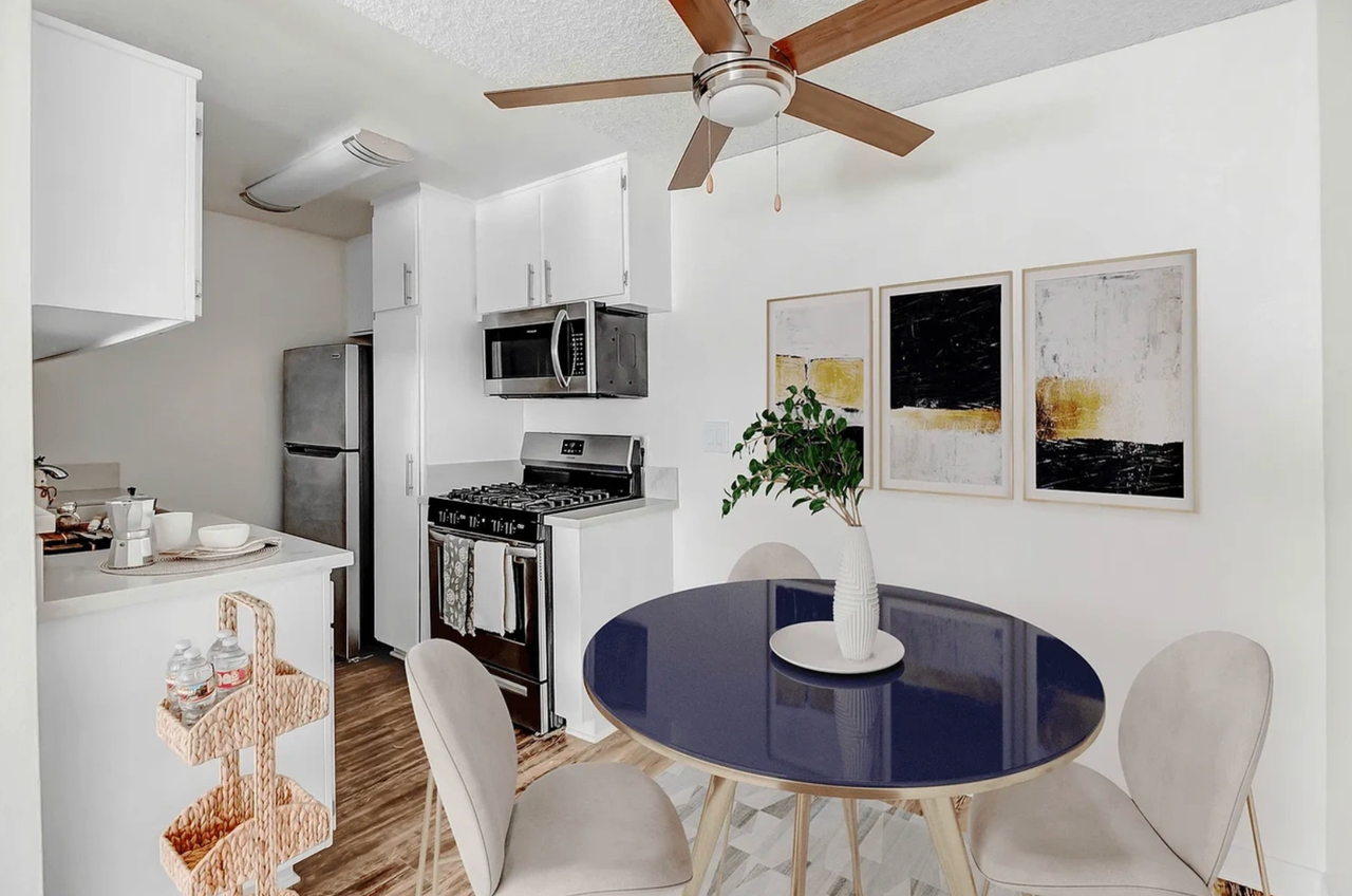 500 Ximeno Ave. - Photo 7 of 14