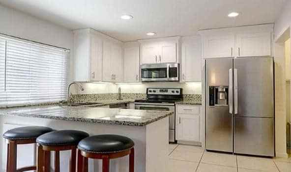 8860 La Riviera Dr - Photo 2 of 6