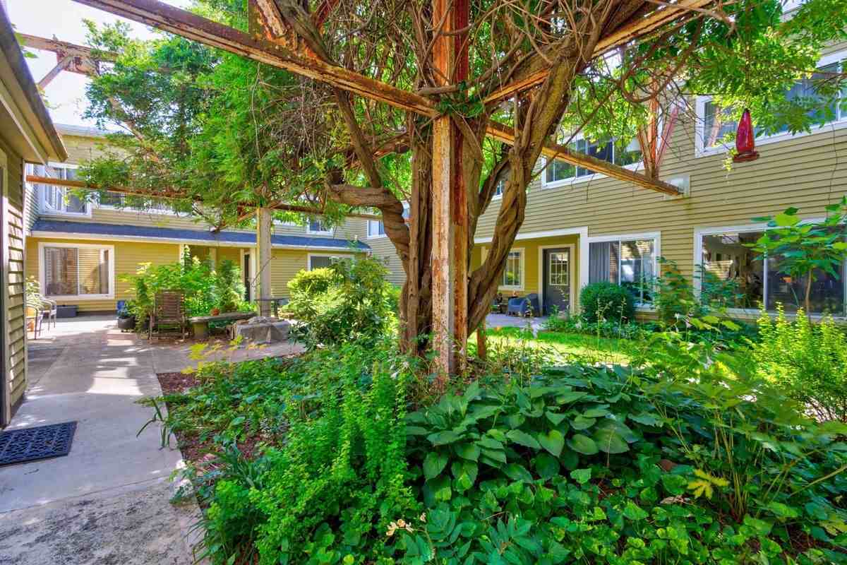 1 Front St ##113 - Photo 2 of 9