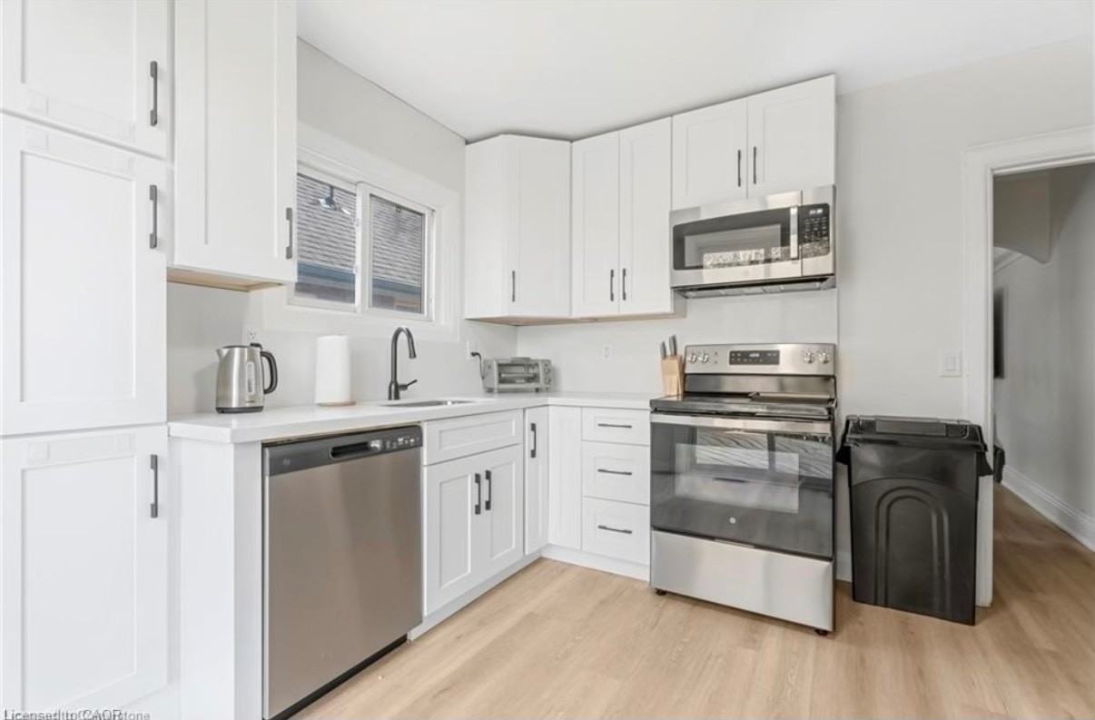 76 Barclay Street - Photo 5 of 16