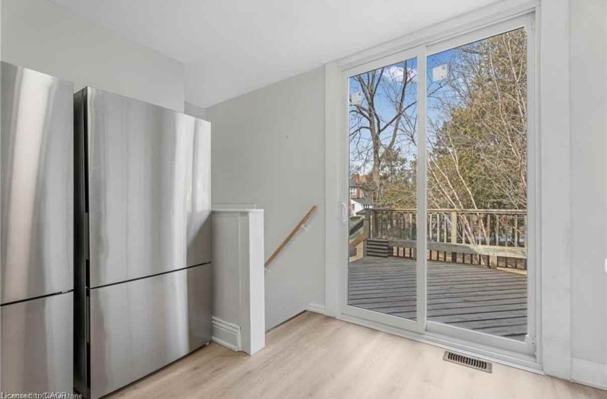 76 Barclay Street - Photo 6 of 16