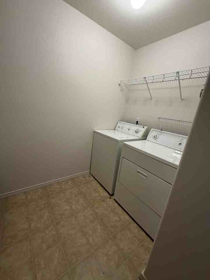 7806 Quadra Drive - Photo 2 of 20