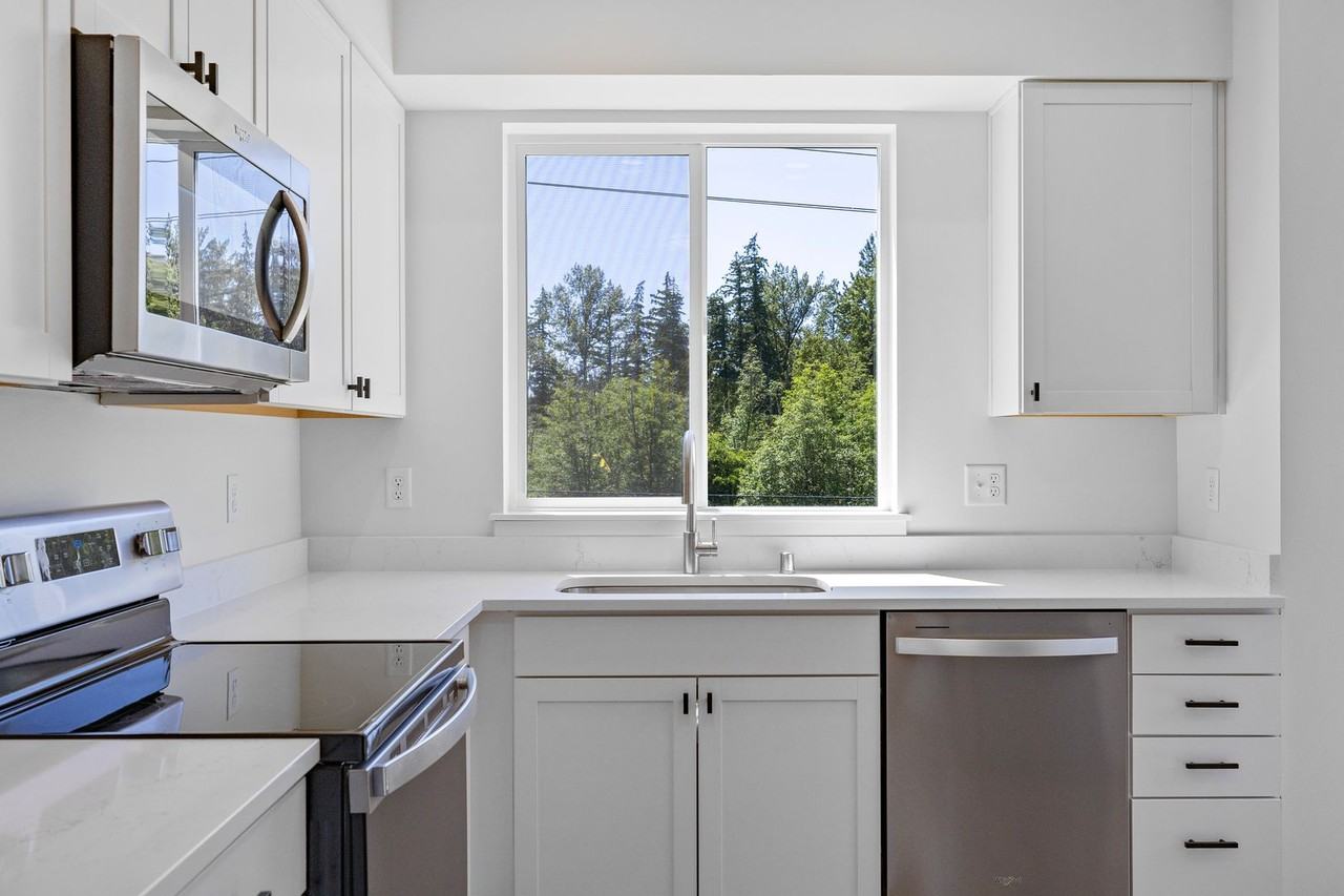 Modern Luxury Awaits at 4030 Dewey Road – Brand New 2 - Photo 7 of 45