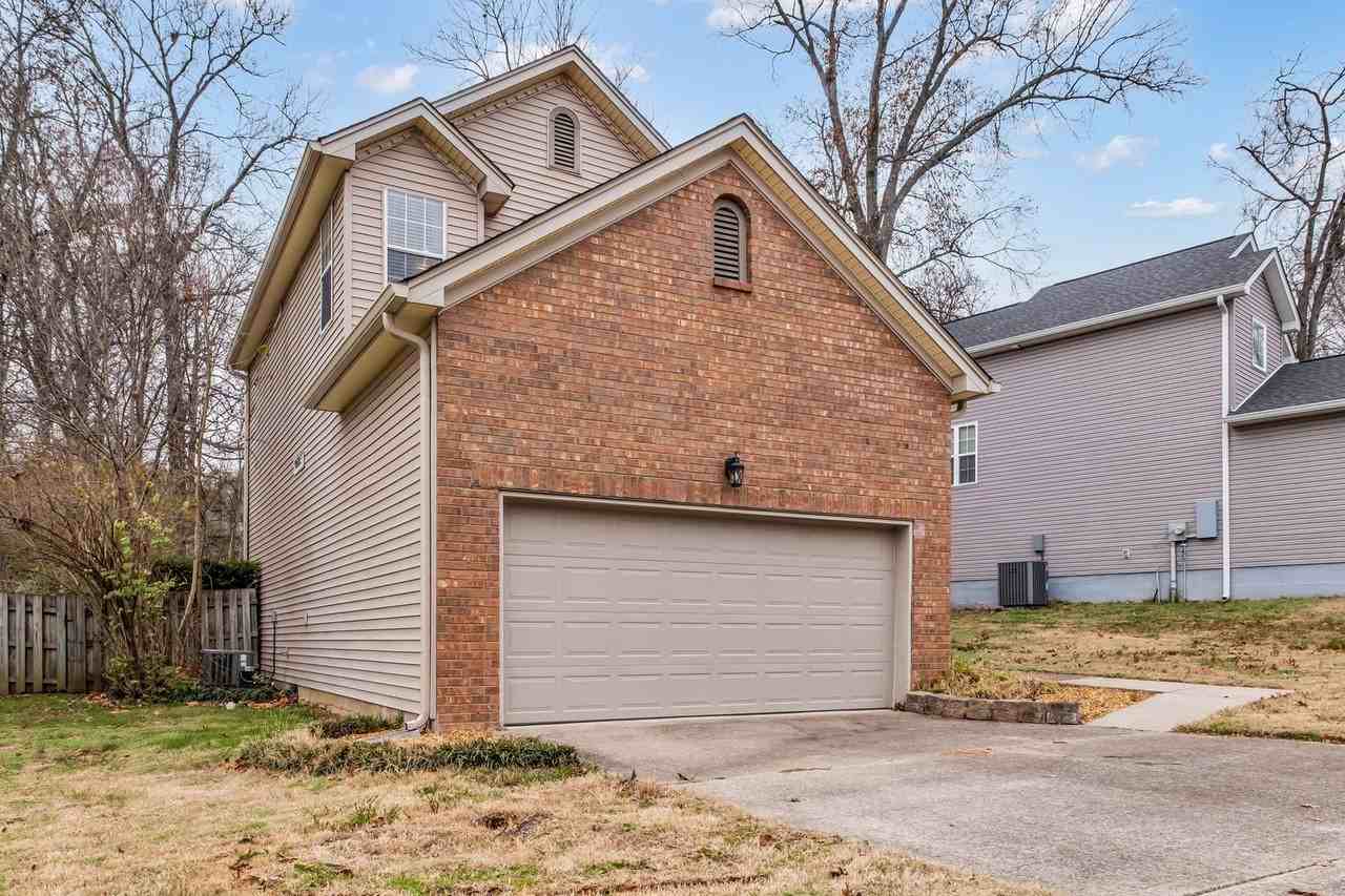 5904 Colchester Dr - Photo 4 of 34