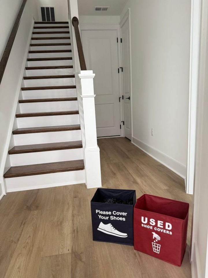 9407 Pacific Elm St - Photo 2 of 37