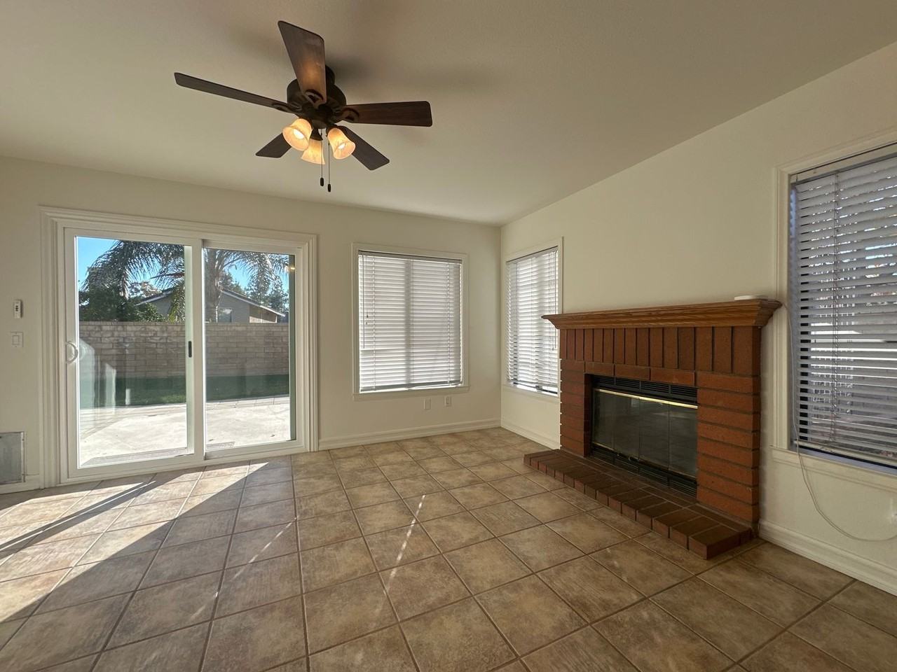 21602 Bedford Way - Photo 4 of 12