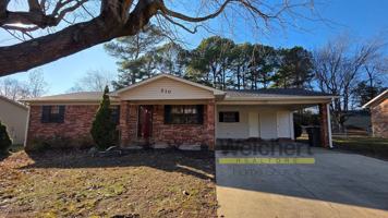 featured image of 210 Tracy Lane