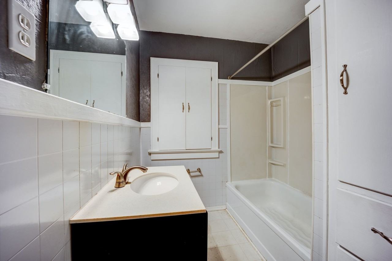 625 Clifton Ct - Photo 4 of 25