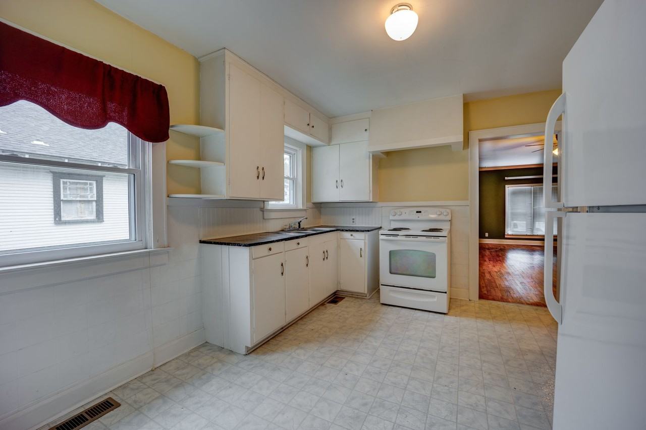 625 Clifton Ct - Photo 2 of 21