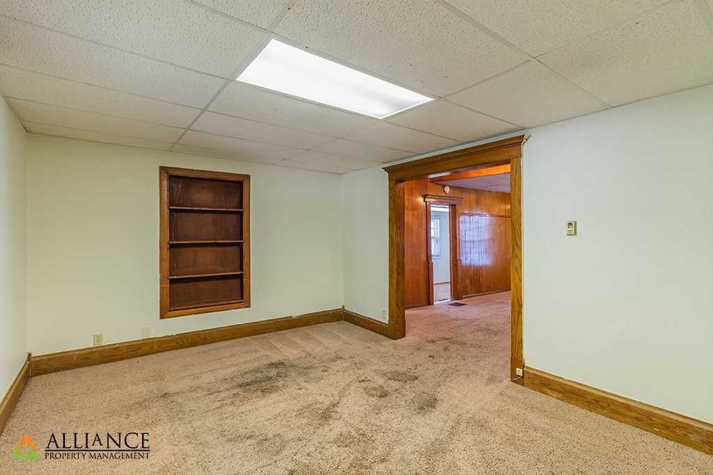 711 Fremont Street - Photo 2 of 32