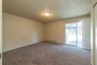 McKinley SW 4-plex - 02468-MCKI - Photo 1 of 1