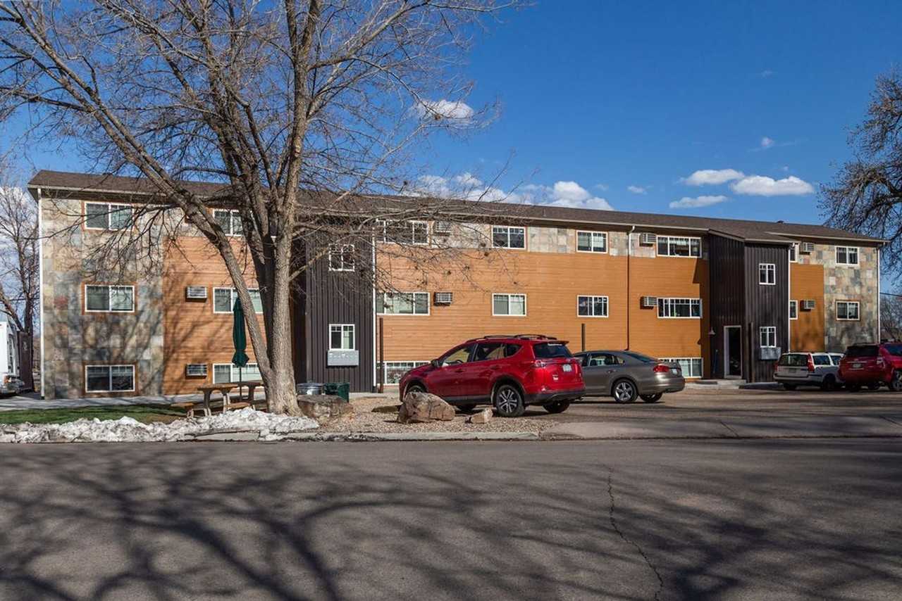 2628 Redwing Rd - Photo 4 of 22