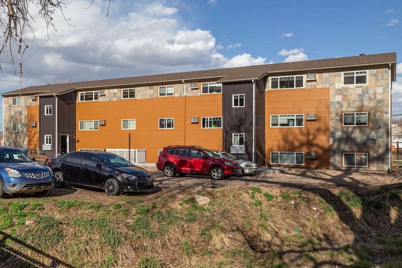 2628 Redwing Rd - Photo 5 of 22