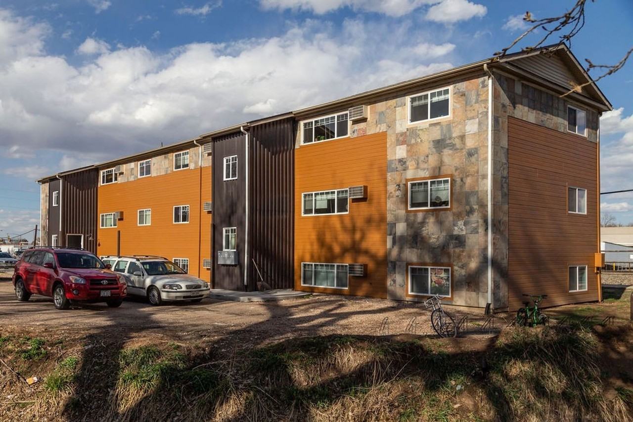 2628 Redwing Rd - Photo 6 of 22