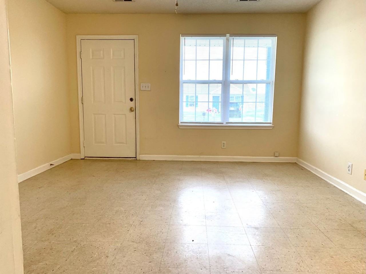 1113 Keith Avenue - Photo 2 of 19