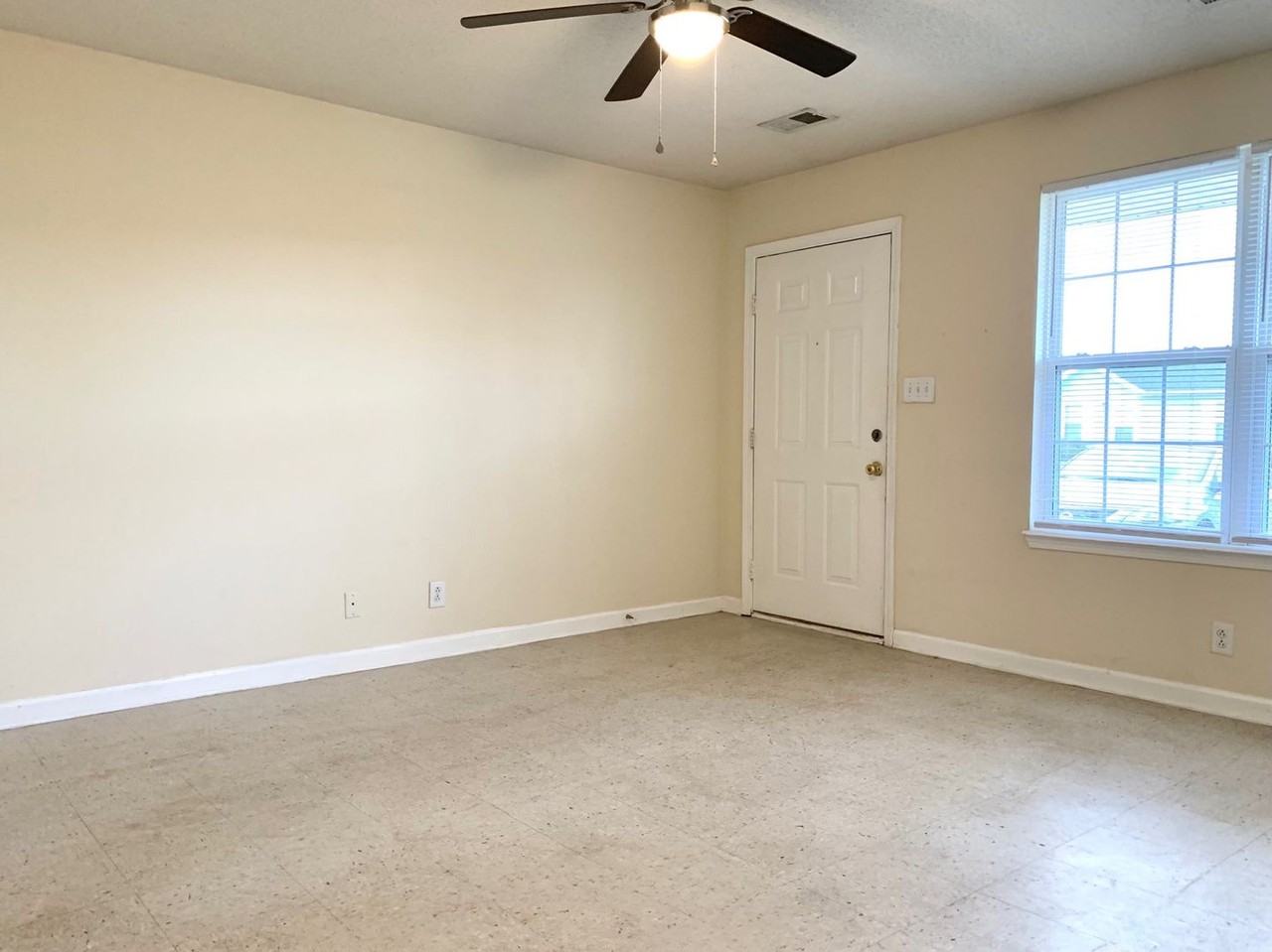 1113 Keith Avenue - Photo 3 of 19