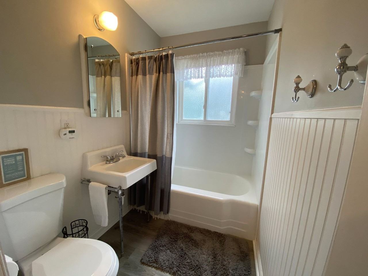 40 200 West - Photo 6 of 11