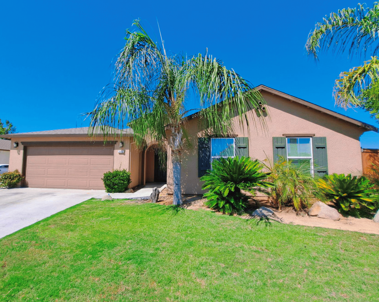 2402 S Lind Ave - Photo 2 of 40