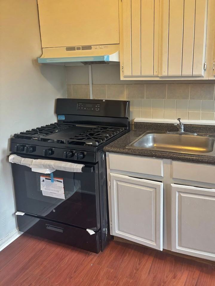 624 Chew St - Photo 2 of 28