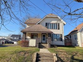 featured image of 3741 Lindberg Way