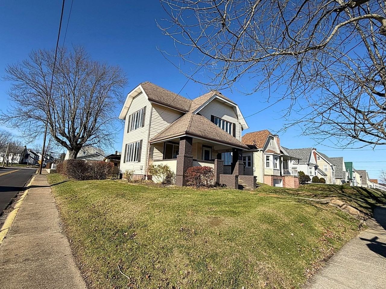 3741 Lindberg Way - Photo 2 of 30