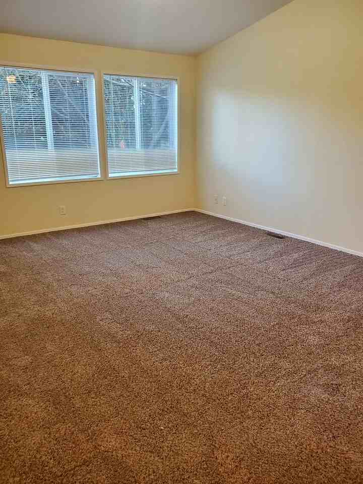 4991 Highland Dr - Photo 3 of 12