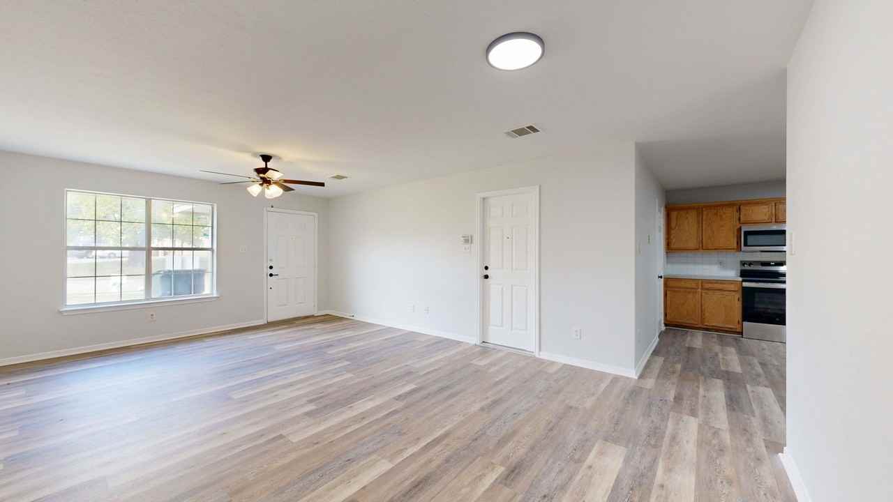 1406 Van Zanten Ct #B - Photo 6 of 19