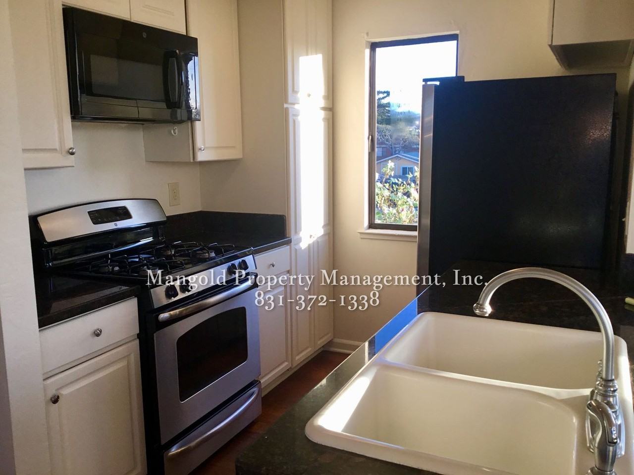 1652 Laguna St - Photo 5 of 11