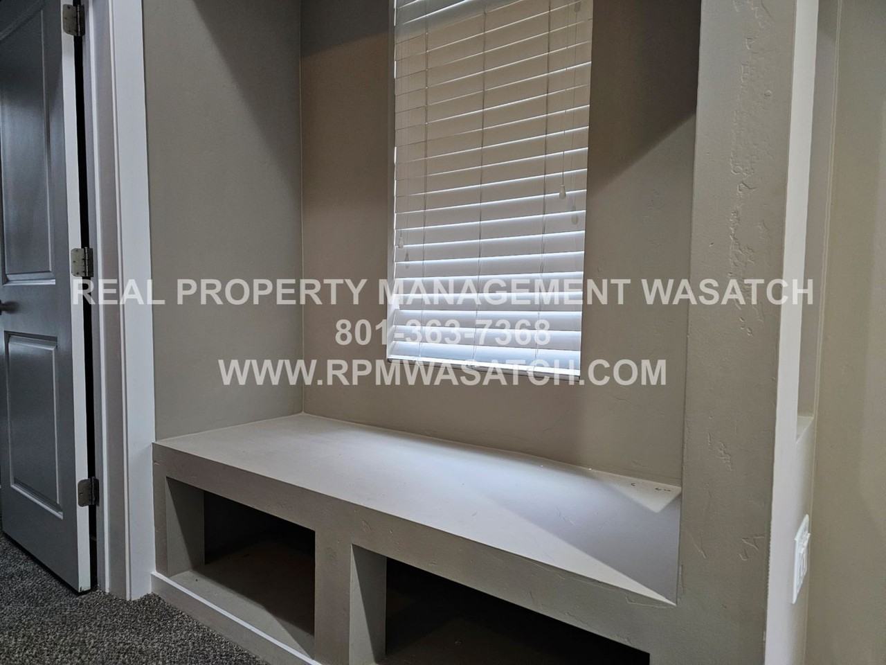 11367 S Oakmond Rd - Photo 4 of 34