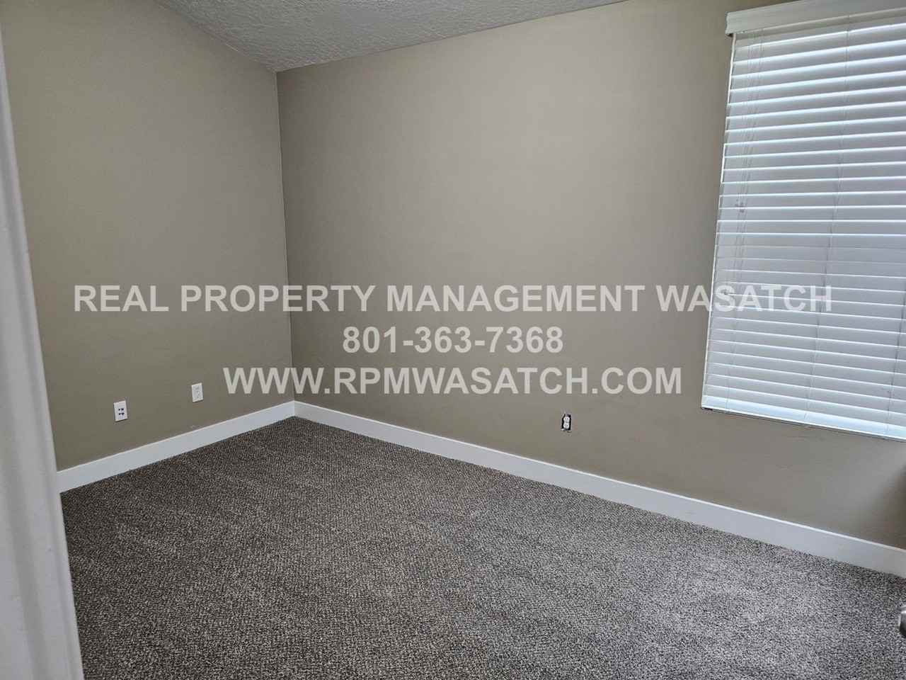 11367 S Oakmond Rd - Photo 5 of 34