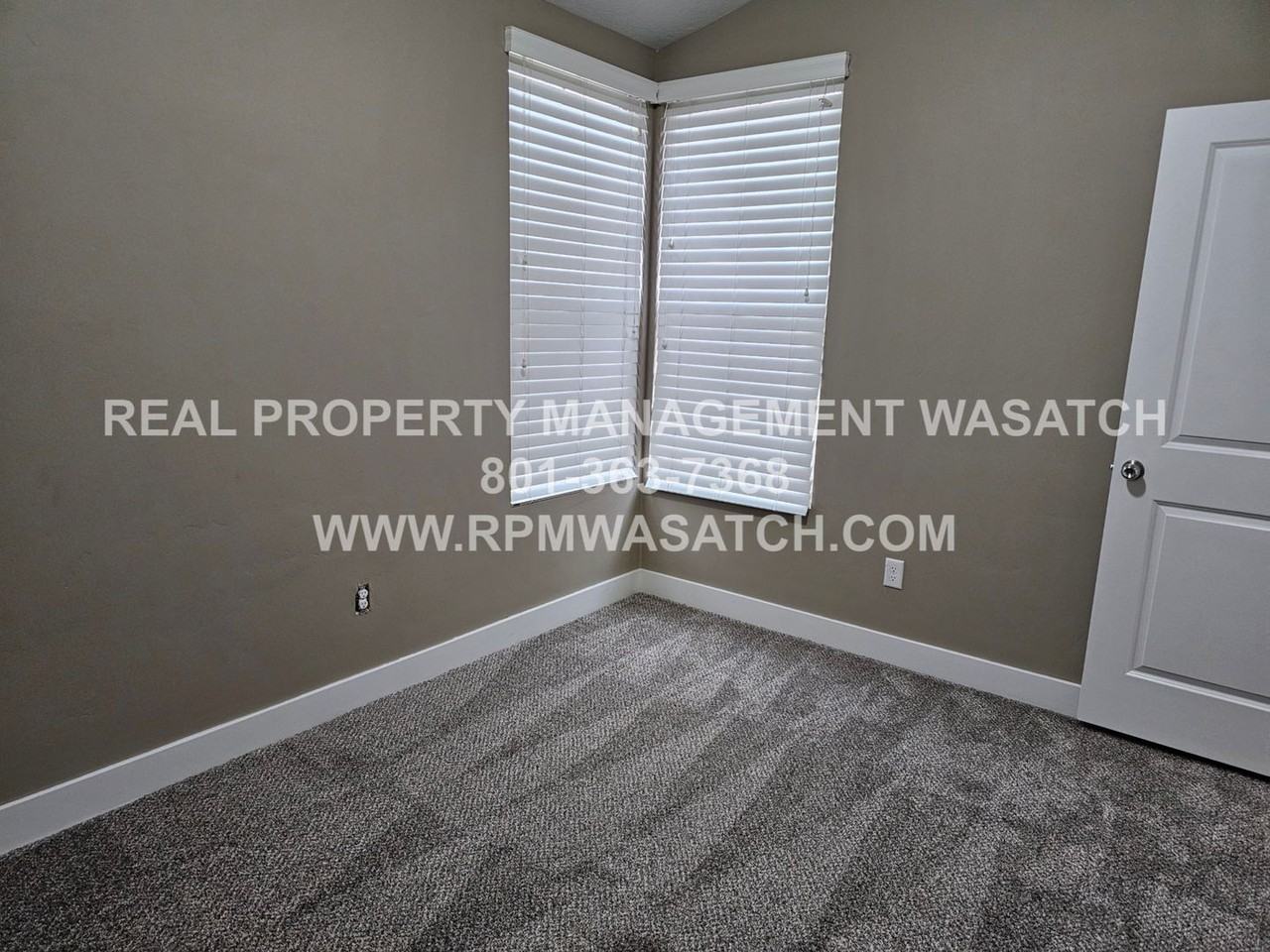 11367 S Oakmond Rd - Photo 6 of 34