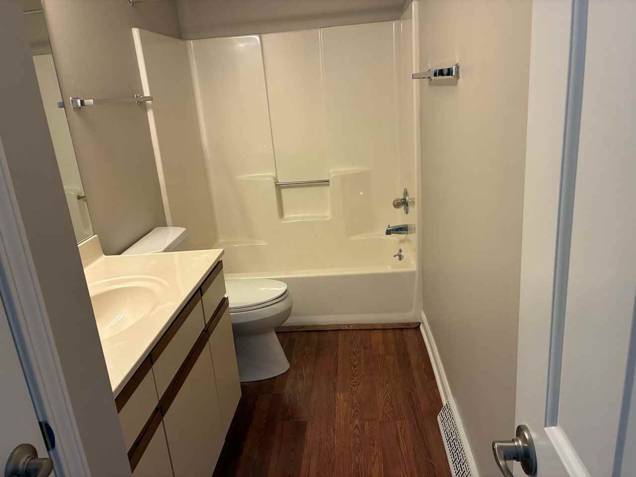 2818 Sand Run Pkwy - Photo 3 of 11