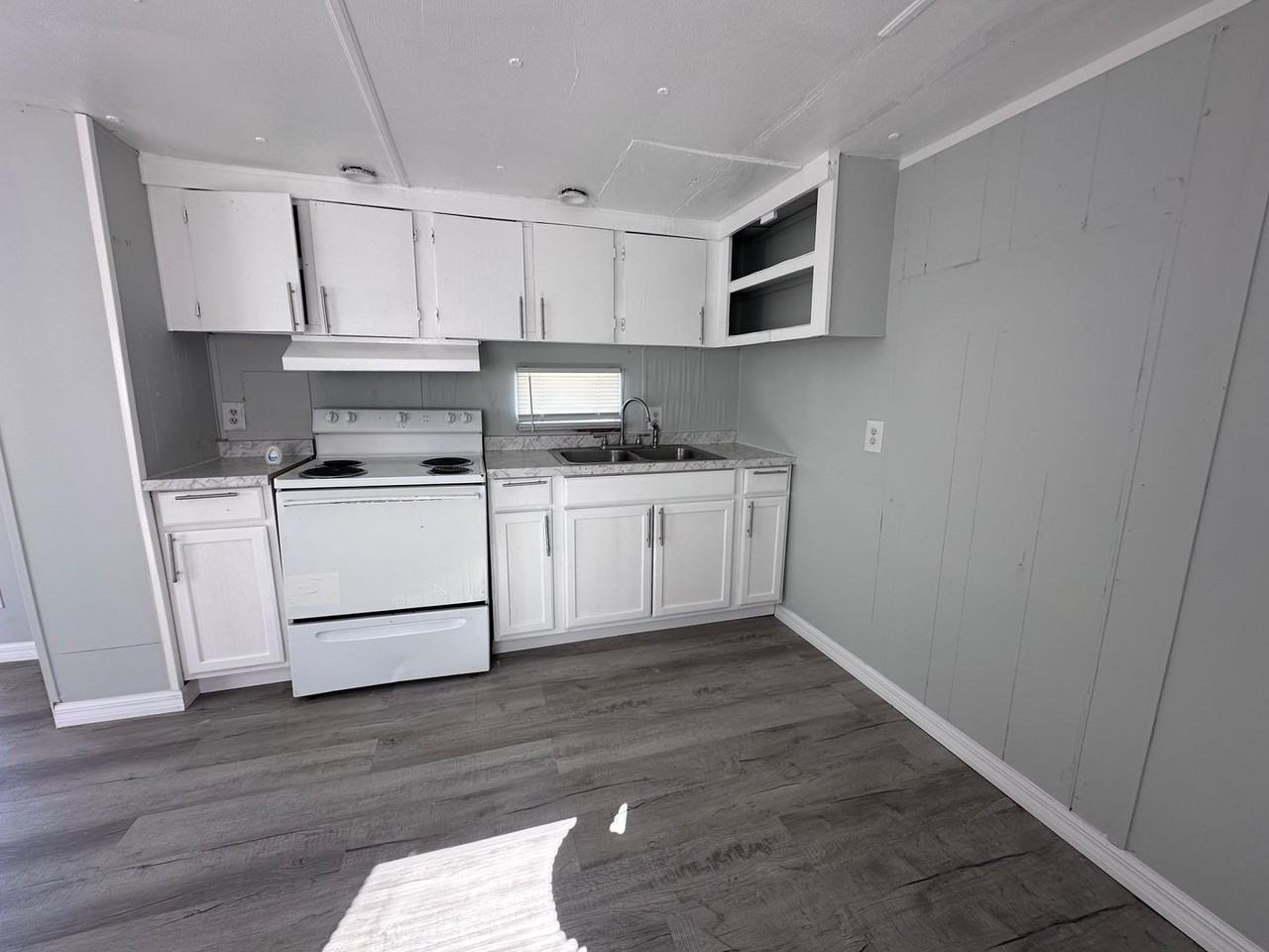 28065 Freewalt Street #14MH - Photo 4 of 12