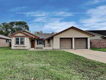 801 Newport Blvd - Photo 1 of 1