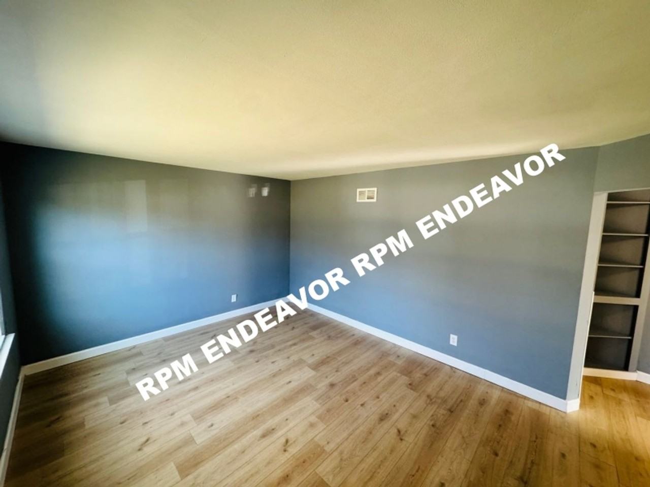 9826 Dennis Drive - Photo 2 of 15