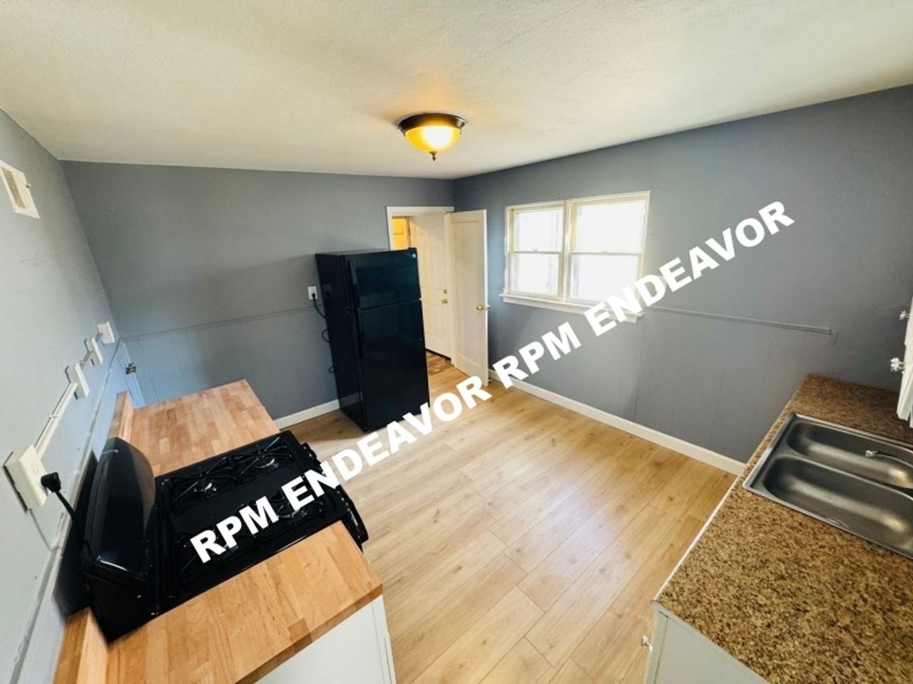 9826 Dennis Drive - Photo 4 of 15