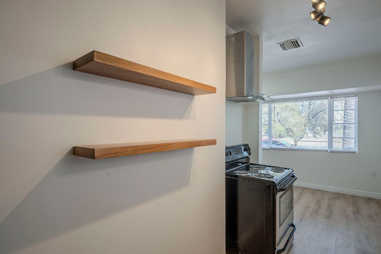 638-644 E. 4th St. ( 634, 642, 644 ) - Photo 6 of 50