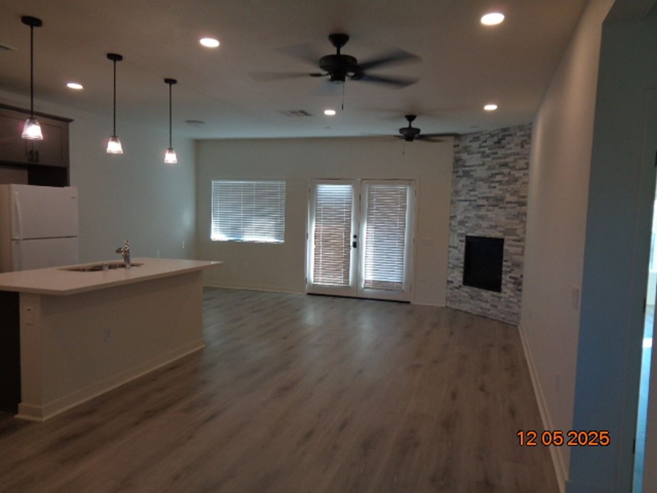 41518 Sierra Vista Way - Photo 2 of 14