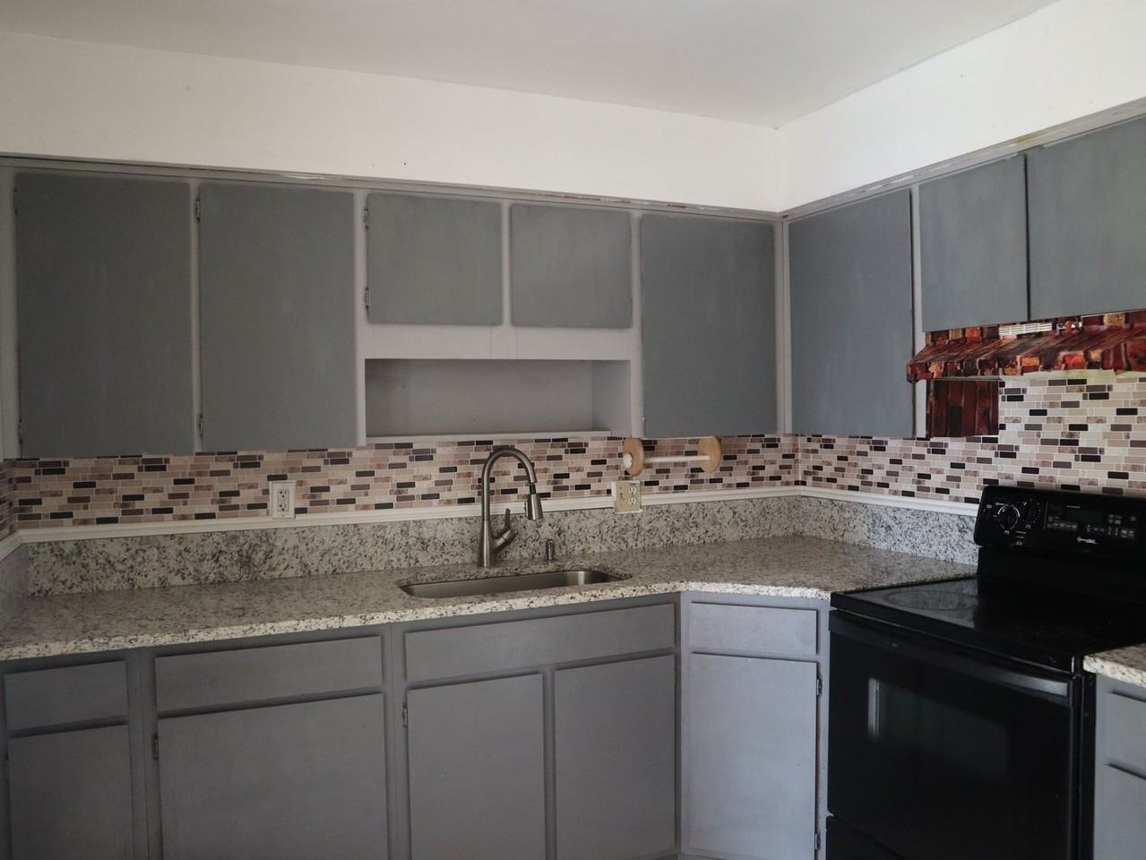 407 North Fowler Drive - Photo 3 of 20