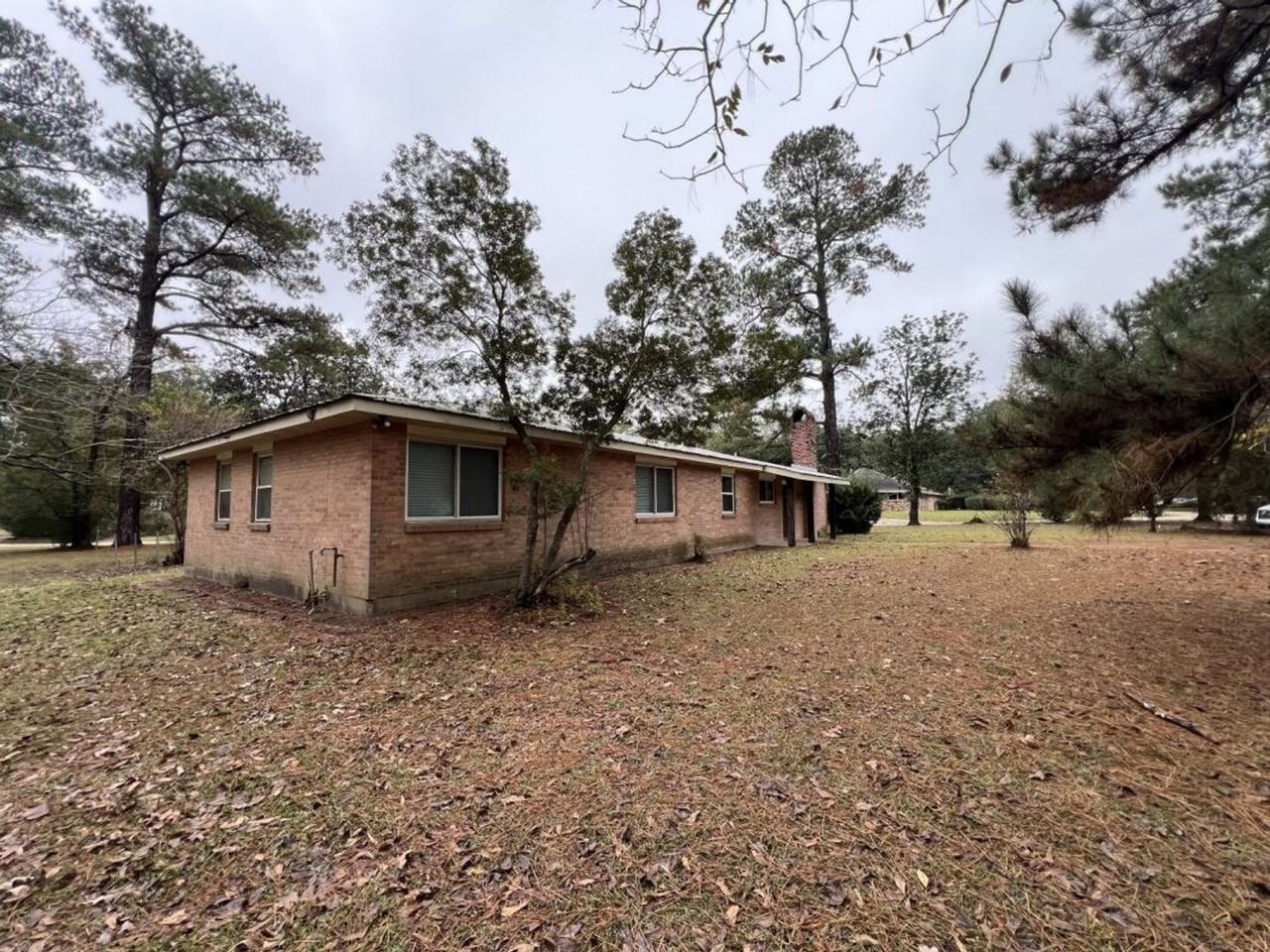 4922 Sunnybrook Dr - Photo 3 of 36