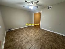 1012 W Myrtle - Photo 1 of 1