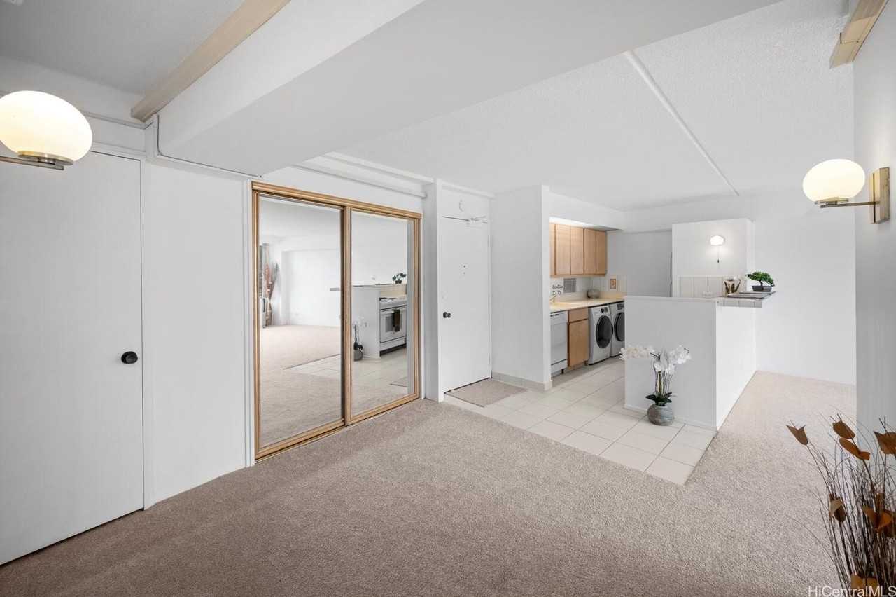 2333 Kapiolani Blvd #3307 - Photo 3 of 20