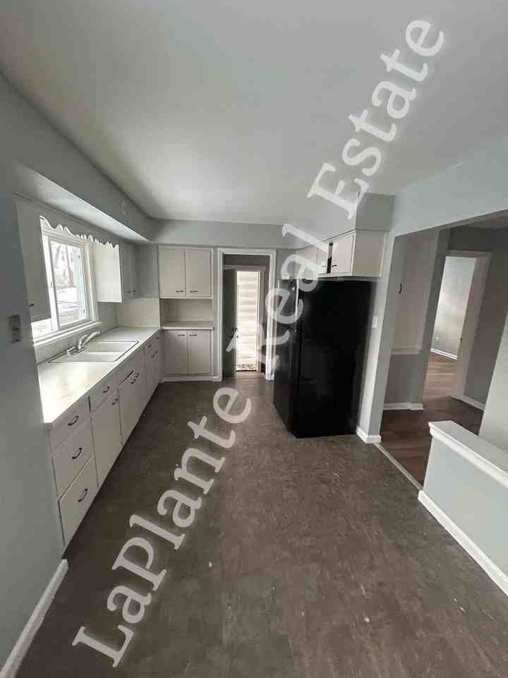 4301 Vermaas Ave - Photo 6 of 16