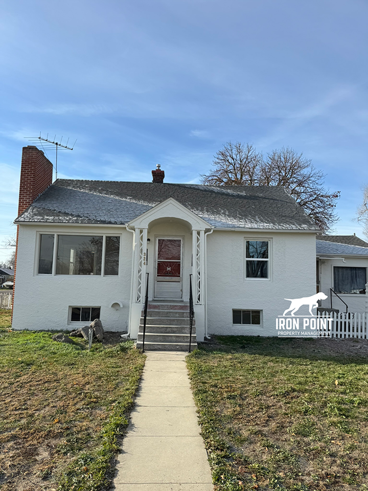 324 Dearborn St - Photo 3 of 32