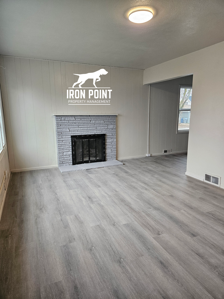 324 Dearborn St - Photo 5 of 32