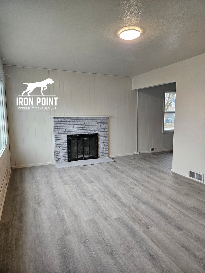 324 Dearborn St - Photo 6 of 32